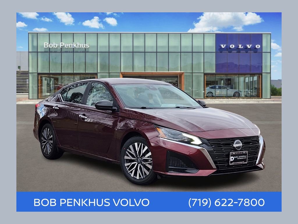 Used 2024 Nissan Altima 2.5 SV