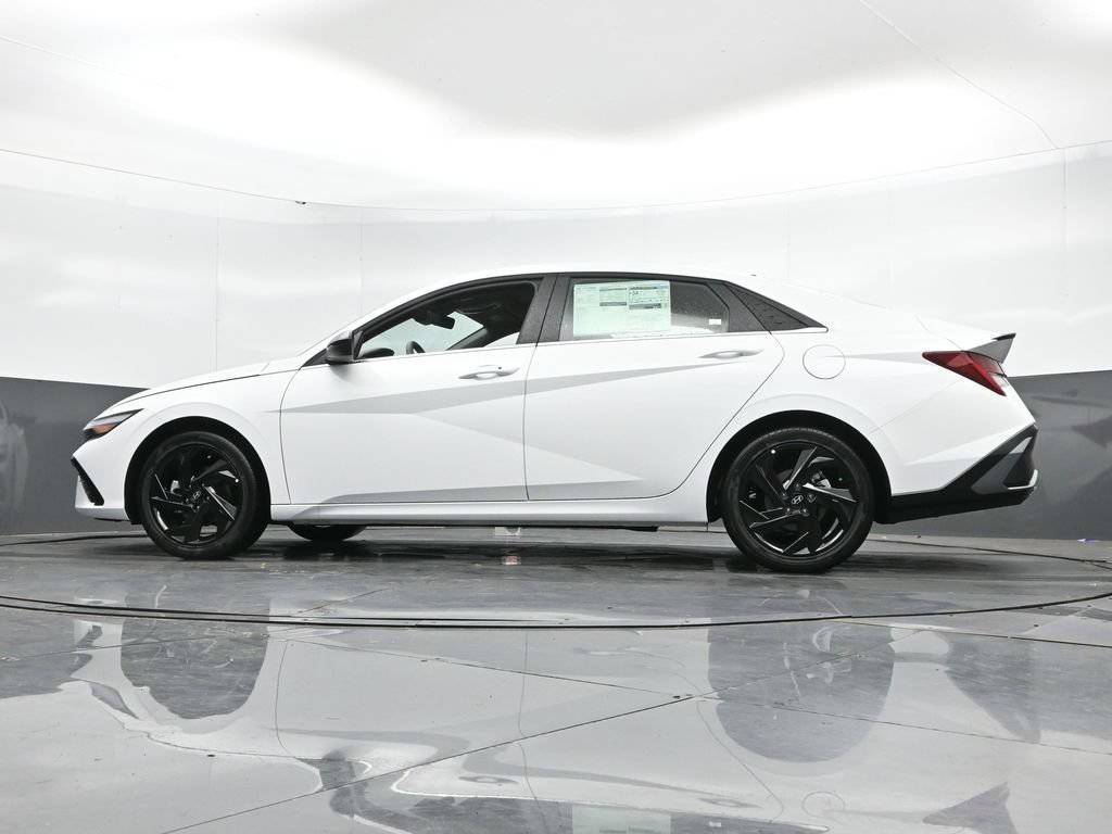 New 2026 Hyundai Elantra SEL Sport Premium FWD image 45