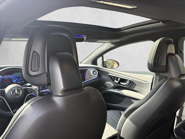 Certified 2022 Mercedes-Benz EQS 580 4MATIC Sedan image 13