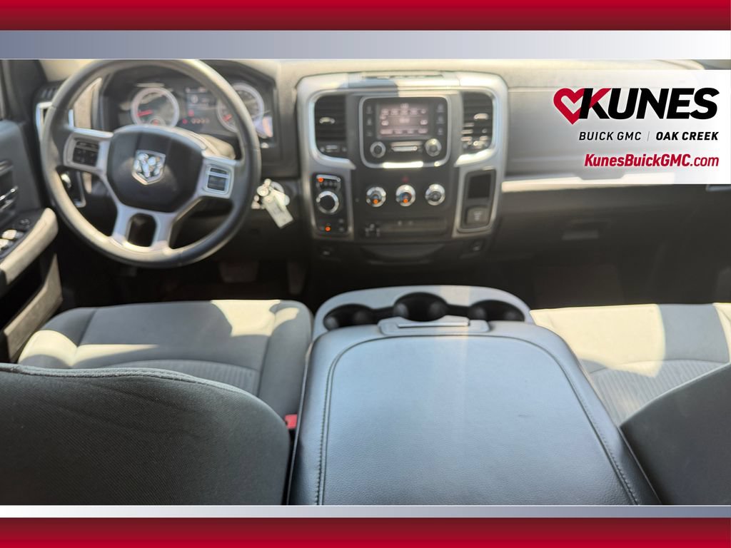 Used 2022 RAM 1500 Classic SLT AWD/4WD image 25