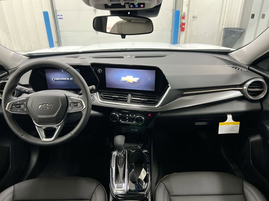 New 2026 Chevrolet Trax ACTIV w/ Sunroof Package FWD image 10