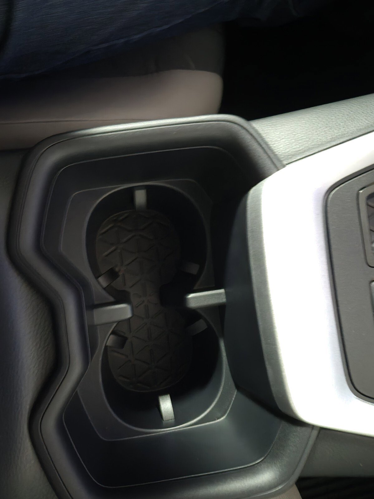 New 2025 Toyota RAV4 XLE image 28