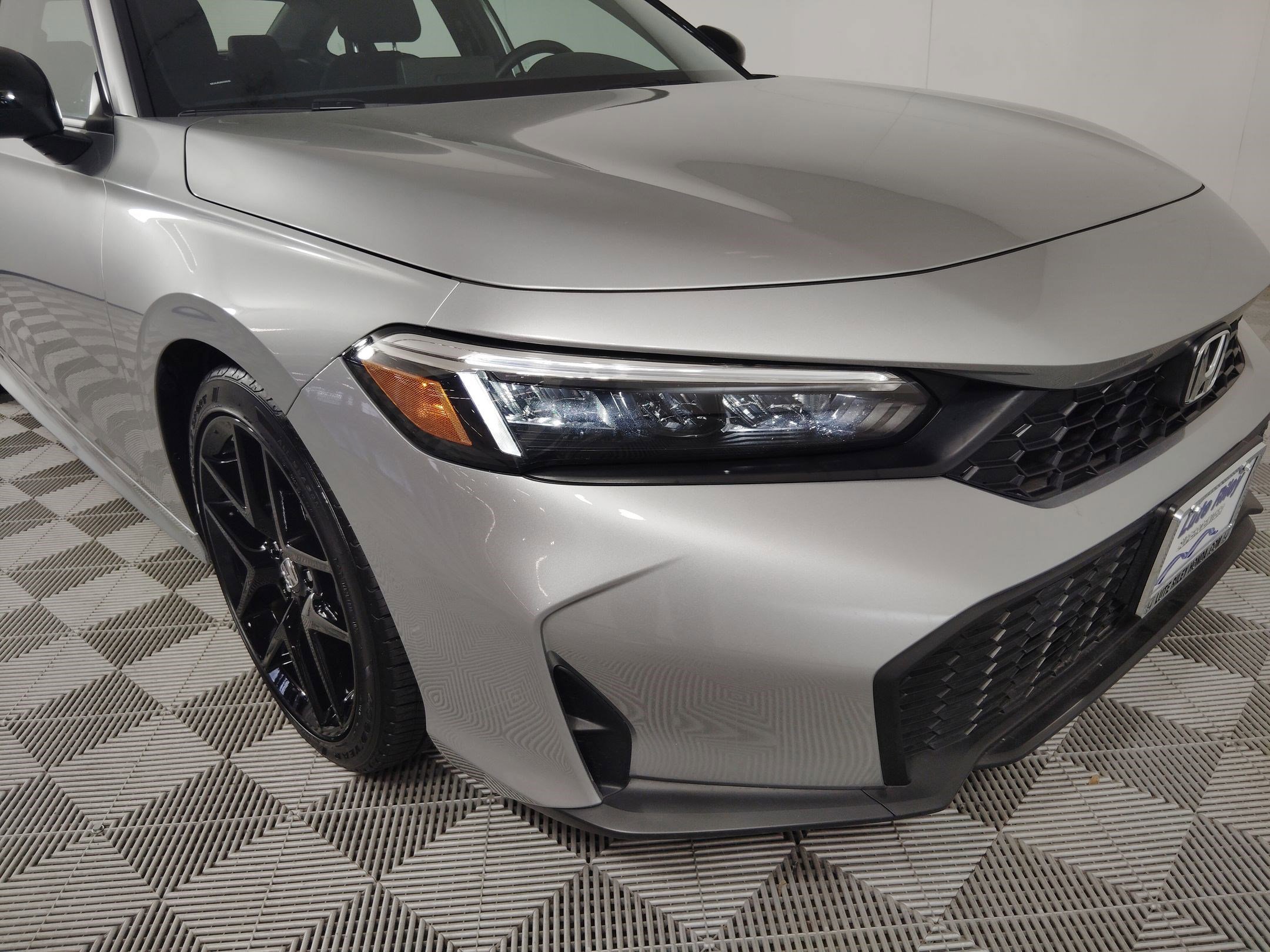 Certified 2025 Honda Civic Sport image 30