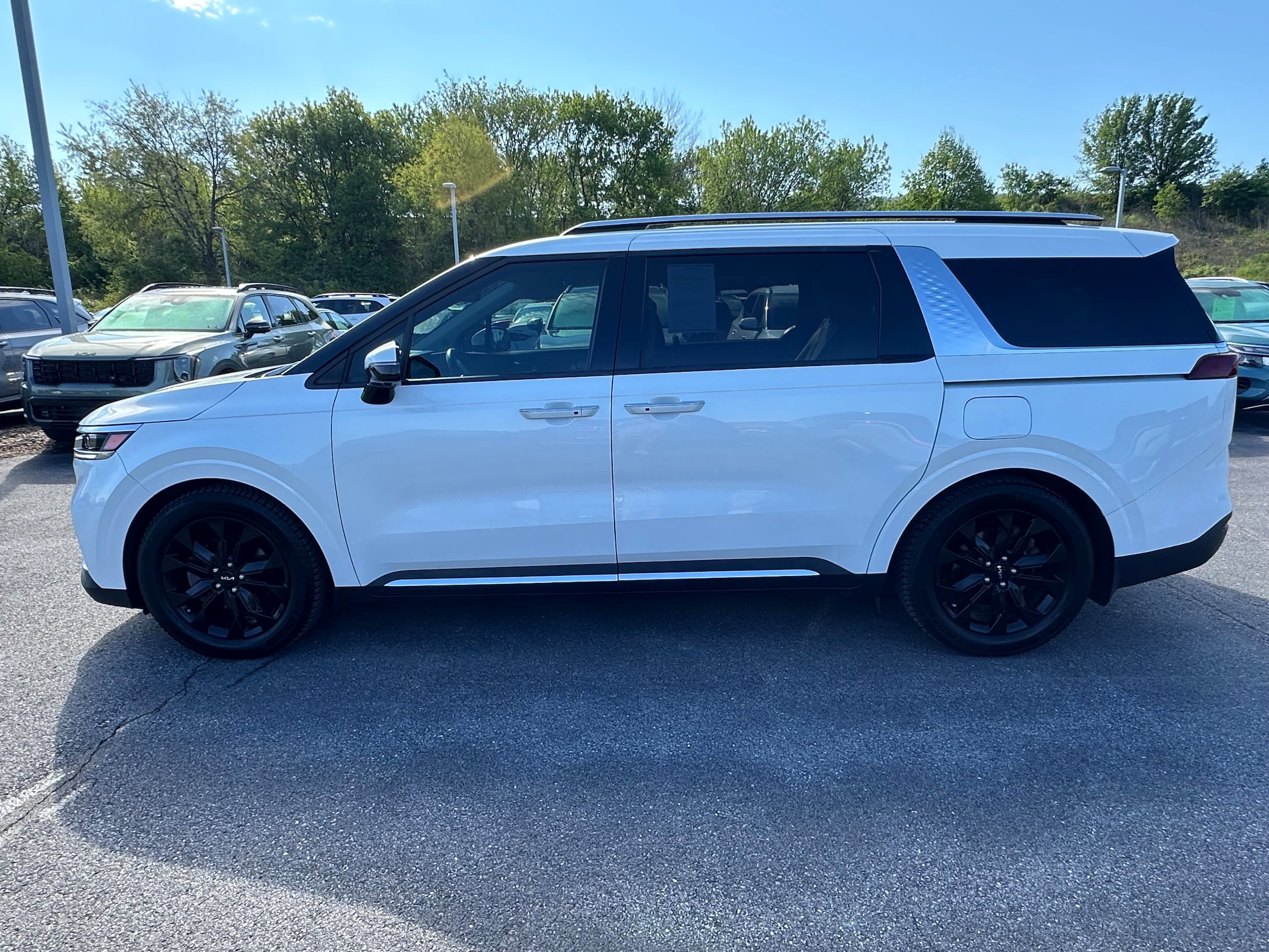 Used 2022 Kia Carnival SX Prestige FWD image 8