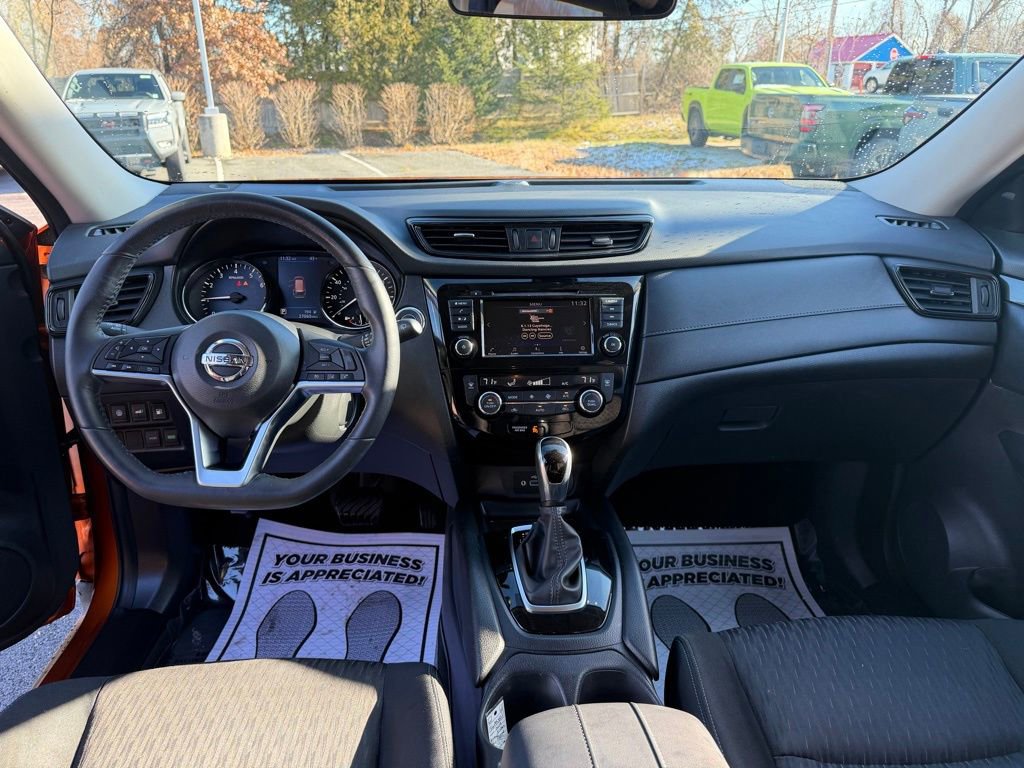 Used 2019 Nissan Rogue SV image 25