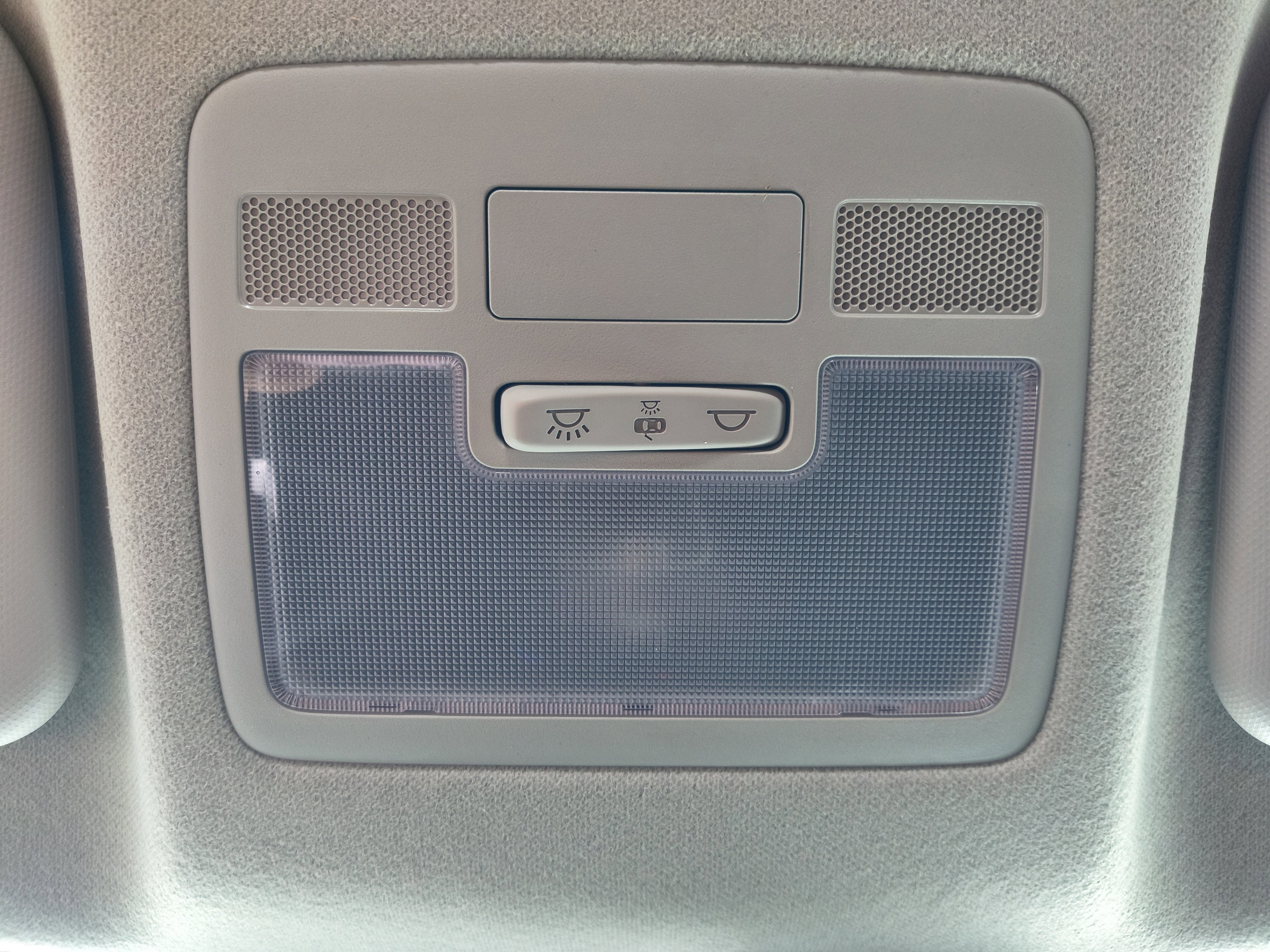 Used 2024 Hyundai Venue SE image 24