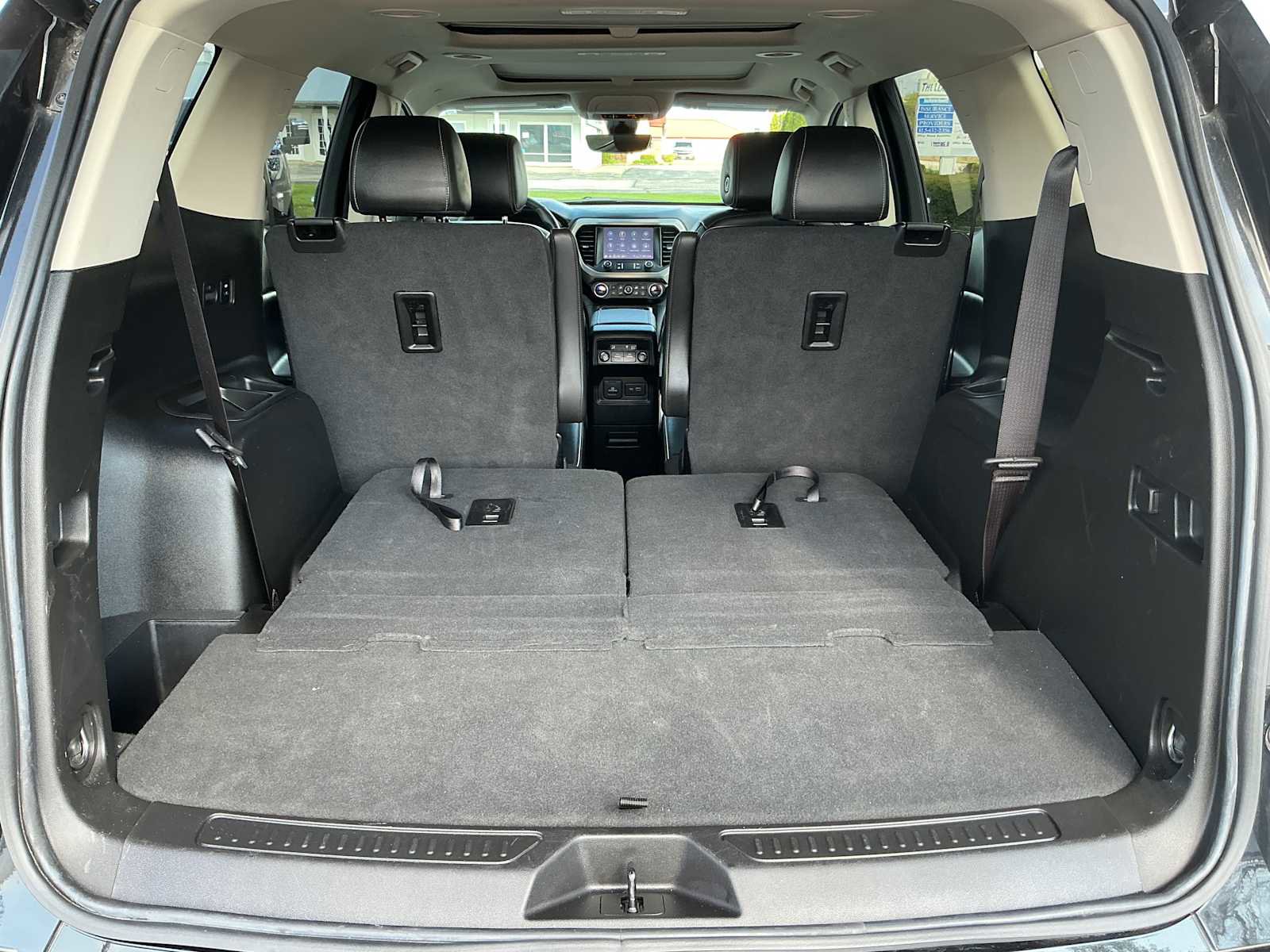 Used 2023 GMC Acadia Denali w/ Denali Ultimate Package AWD/4WD image 32
