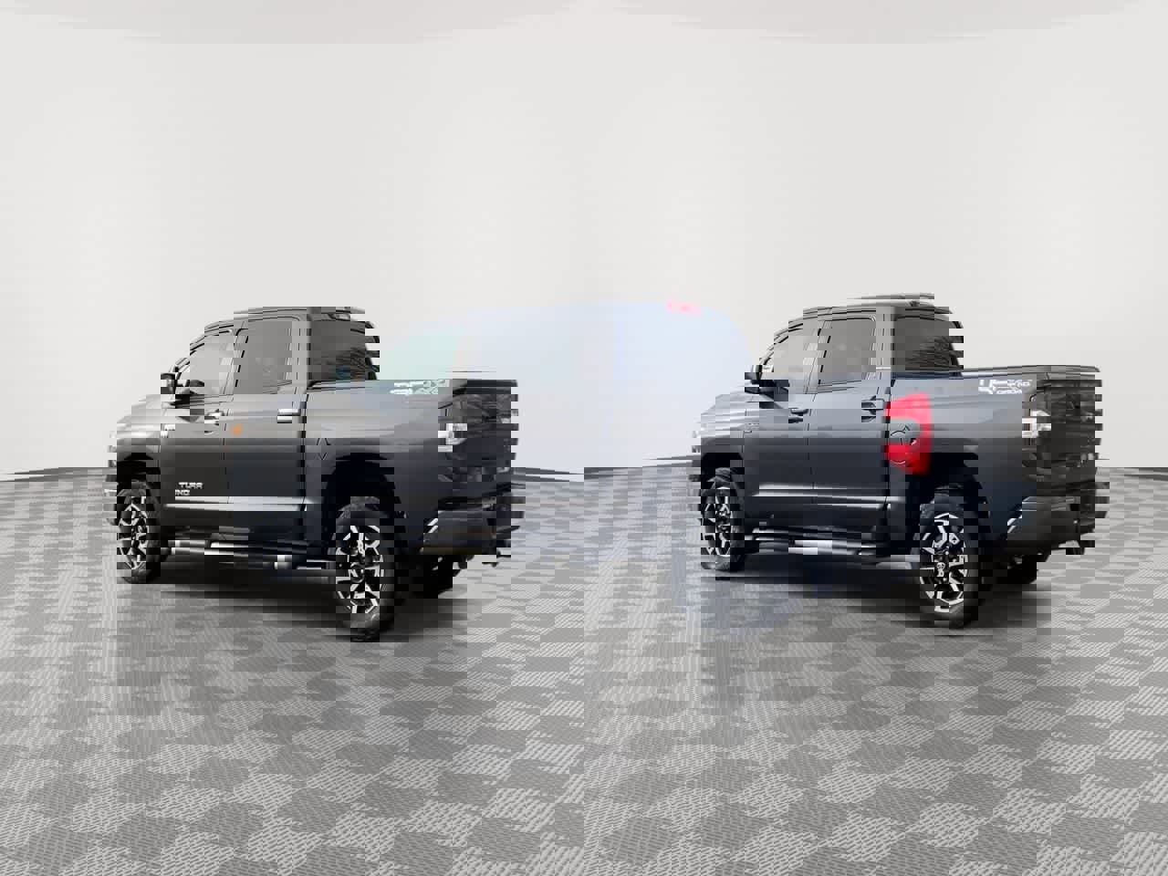 Used 2017 Toyota Tundra Limited w/ Limited Premium Package image 6