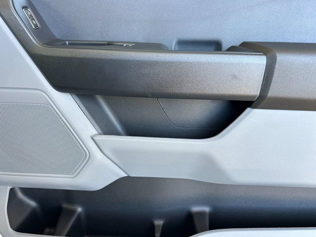 New 2026 Ford F550 4x4 Crew Cab image 17