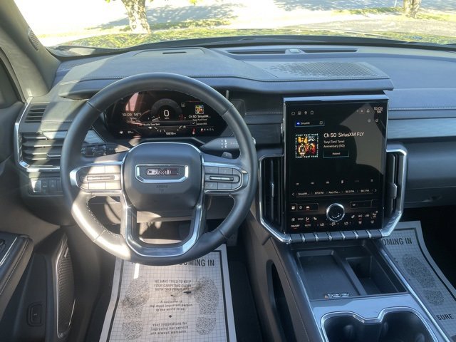 Used 2025 GMC Acadia Elevation image 15