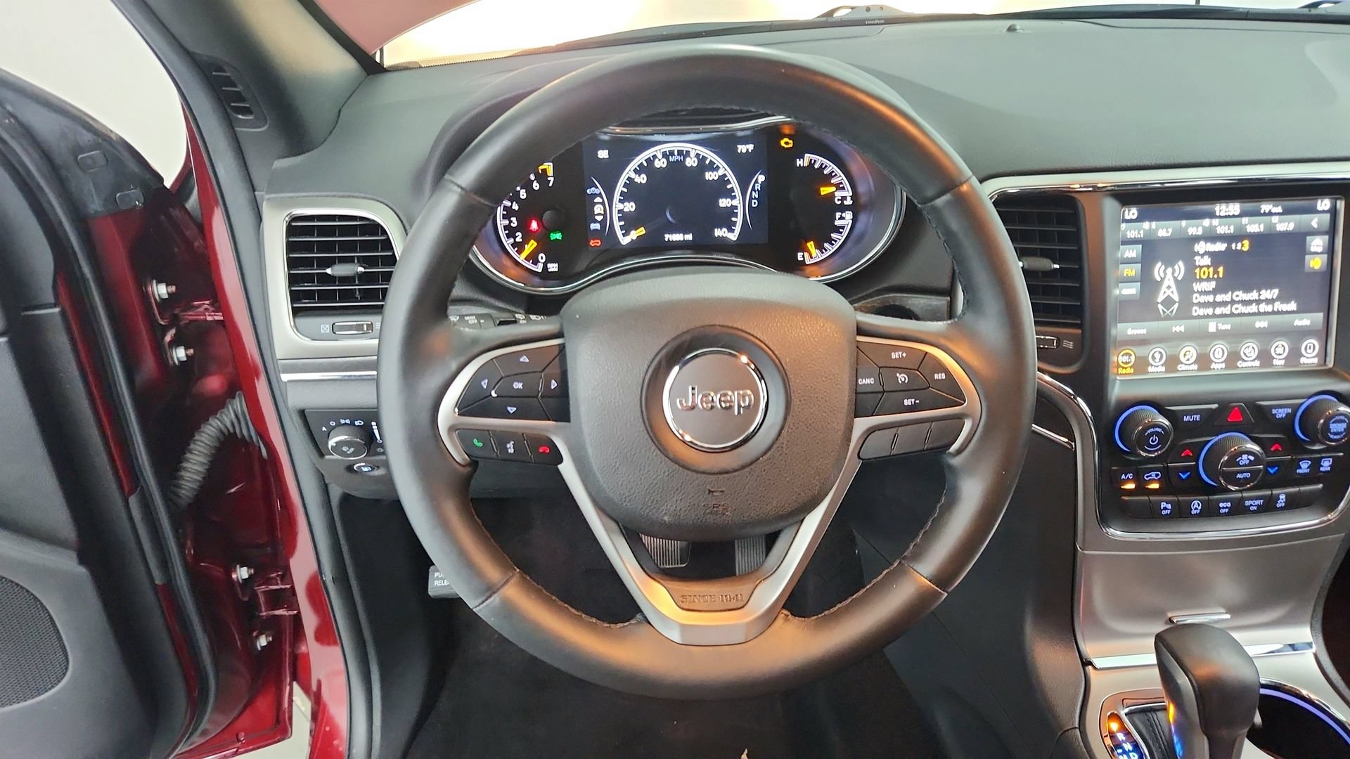 Used 2018 Jeep Grand Cherokee Limited AWD/4WD image 19