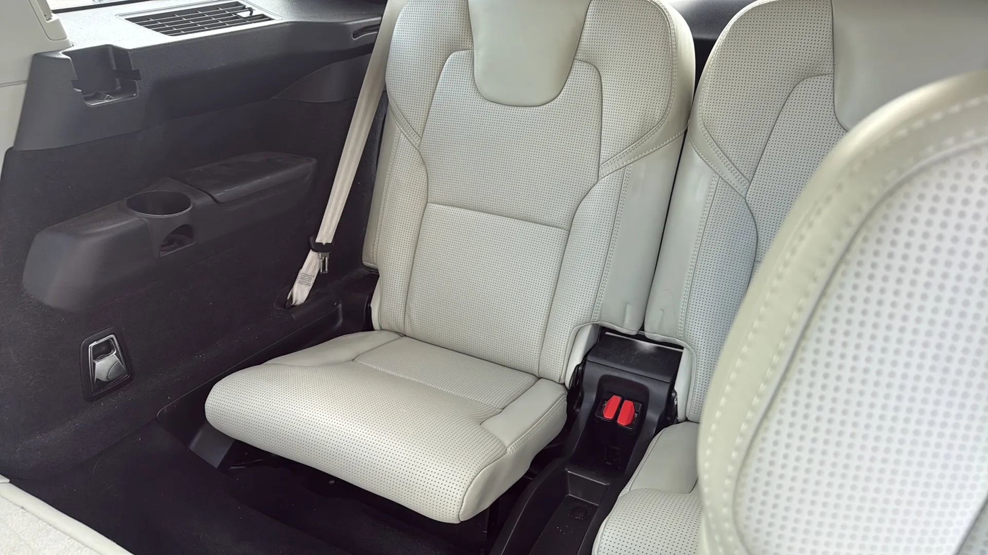 Used 2020 Volvo XC90 T6 Inscription w/ Protection Package image 10