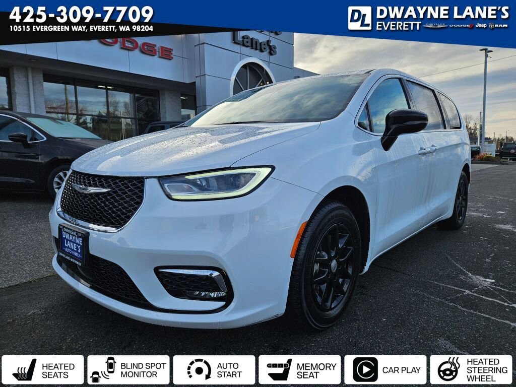 Used 2024 Chrysler Pacifica Touring-L image 1