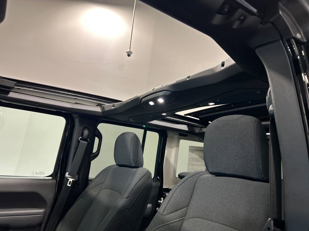 New 2025 Jeep Wrangler Sport S image 28