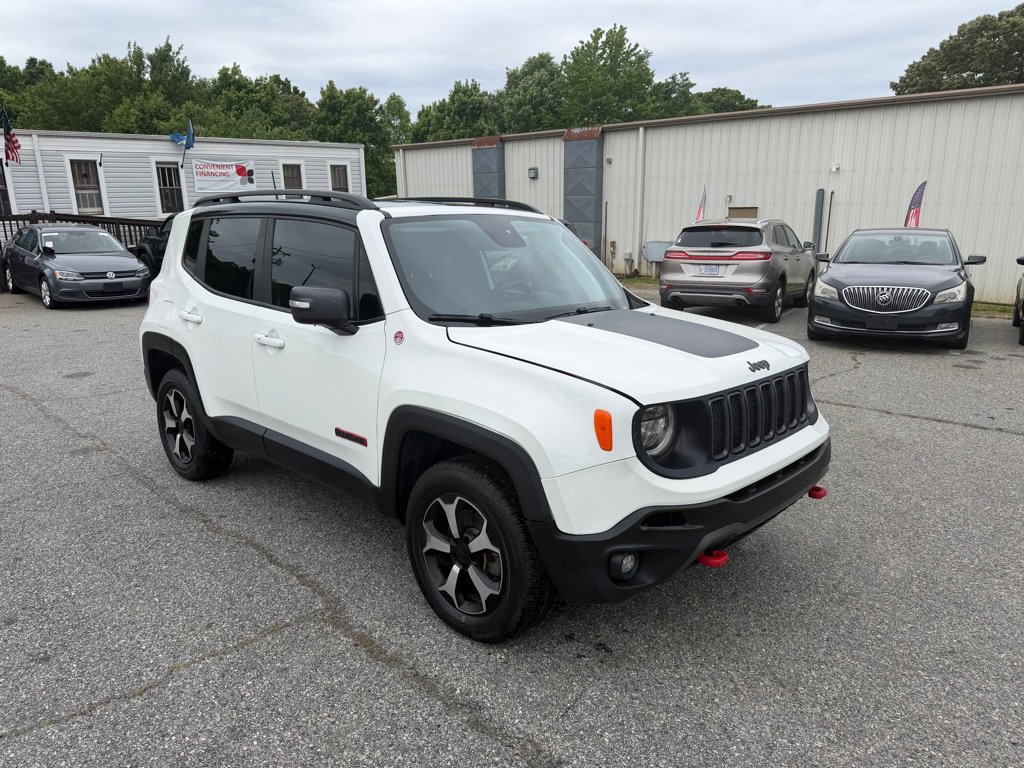 Used 2020 Jeep Renegade Trailhawk w/ UConnect 8.4 Nav Group AWD/4WD image 2