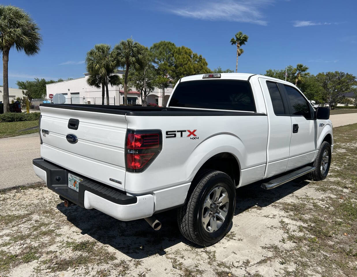 Used 2013 Ford F150 STX w/ Mid Equipment Group AWD/4WD image 6