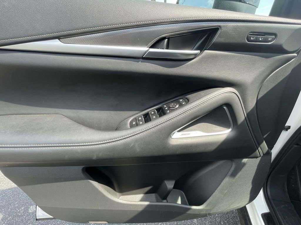 Used 2025 INFINITI QX60 Luxe w/ Black Edition image 17