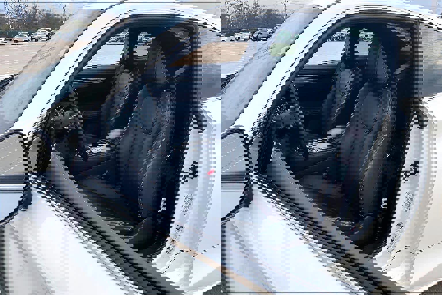 Used 2017 INFINITI Q60 w/ Cargo Package image 6