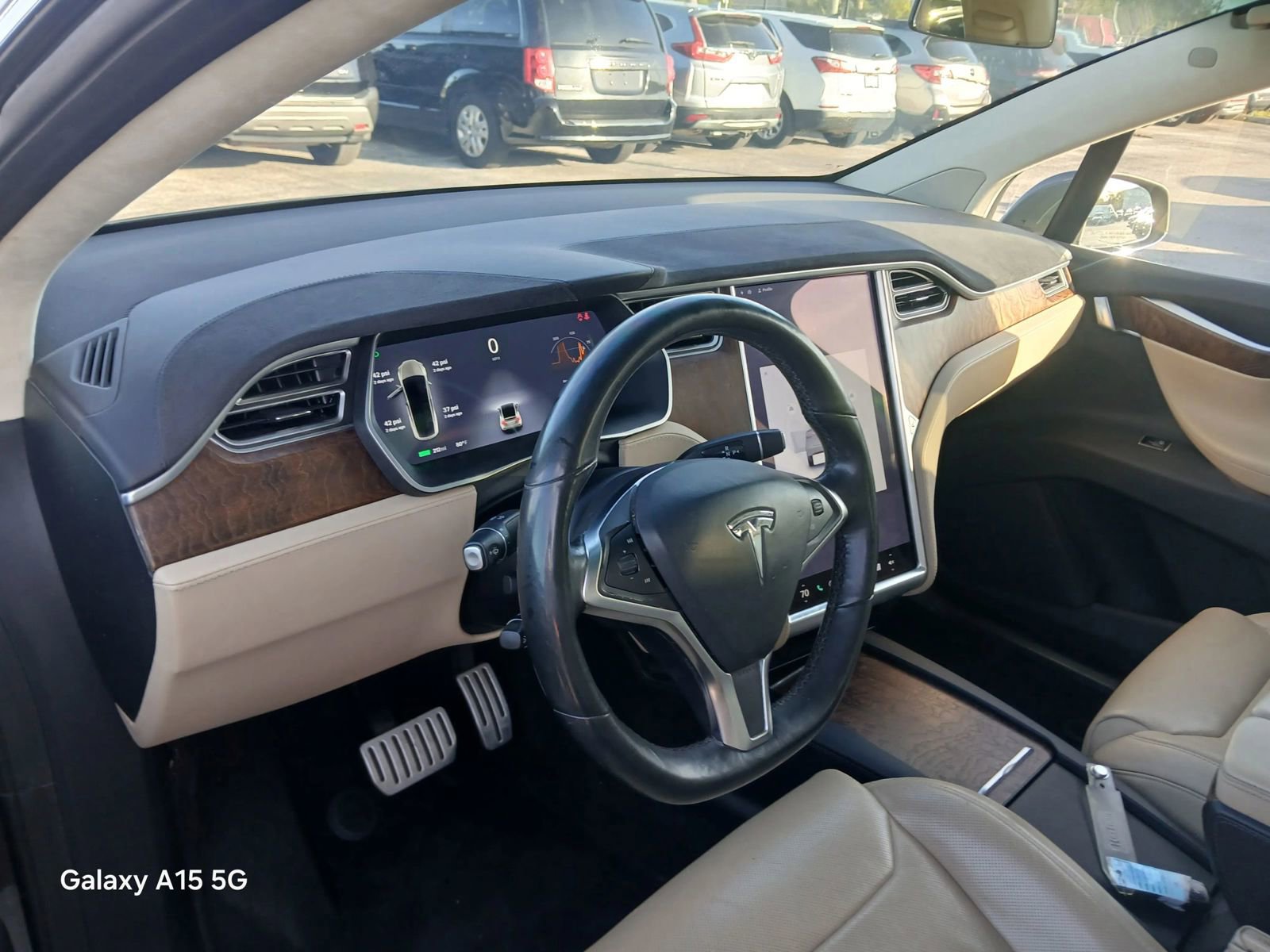 Used 2016 Tesla Model X 90D image 6