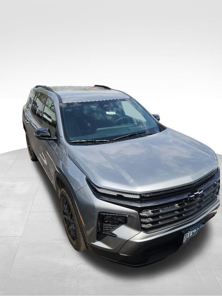 Used 2026 Chevrolet Traverse LT w/ Midnight/Sport Edition AWD/4WD image 17