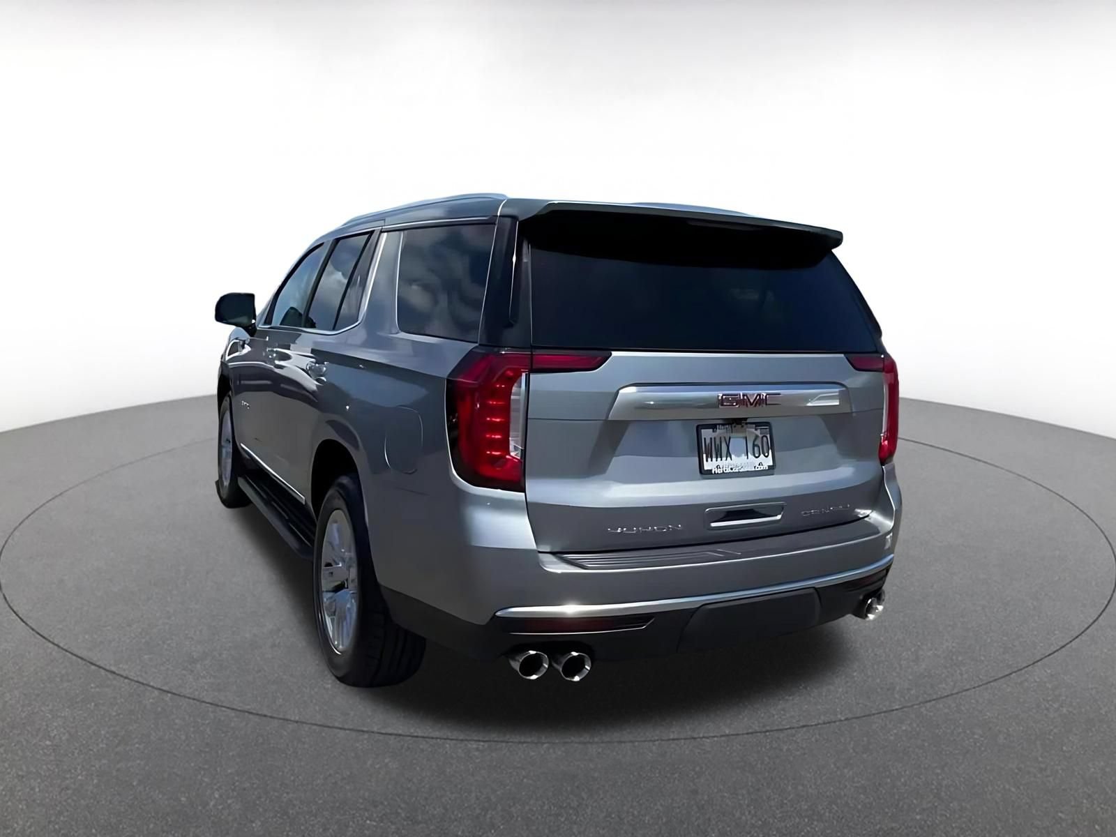 Used 2023 GMC Yukon Denali RWD image 10