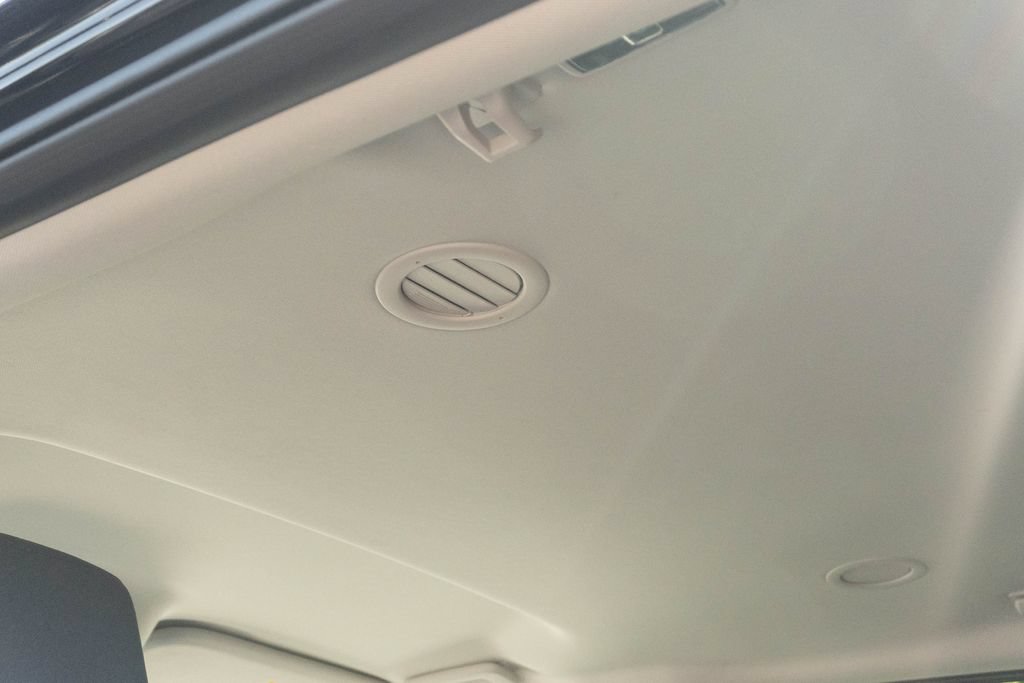 Used 2025 Ford Expedition Active RWD image 27