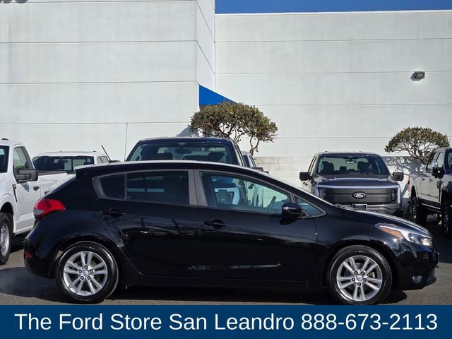 Used 2017 Kia Forte LX image 9