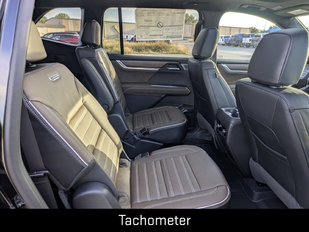 New 2027 GMC Acadia Denali Ultimate w/ LPO, Floor Liner Package FWD image 30