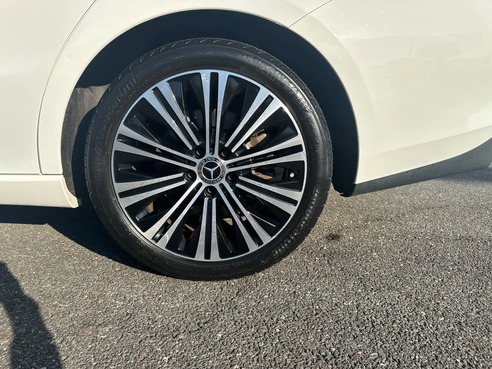 Used 2023 Mercedes-Benz CLA 250 4MATIC image 28