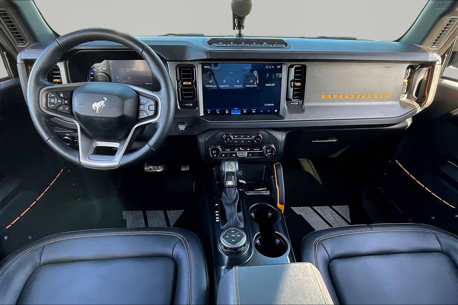 Used 2024 Ford Bronco Badlands image 8