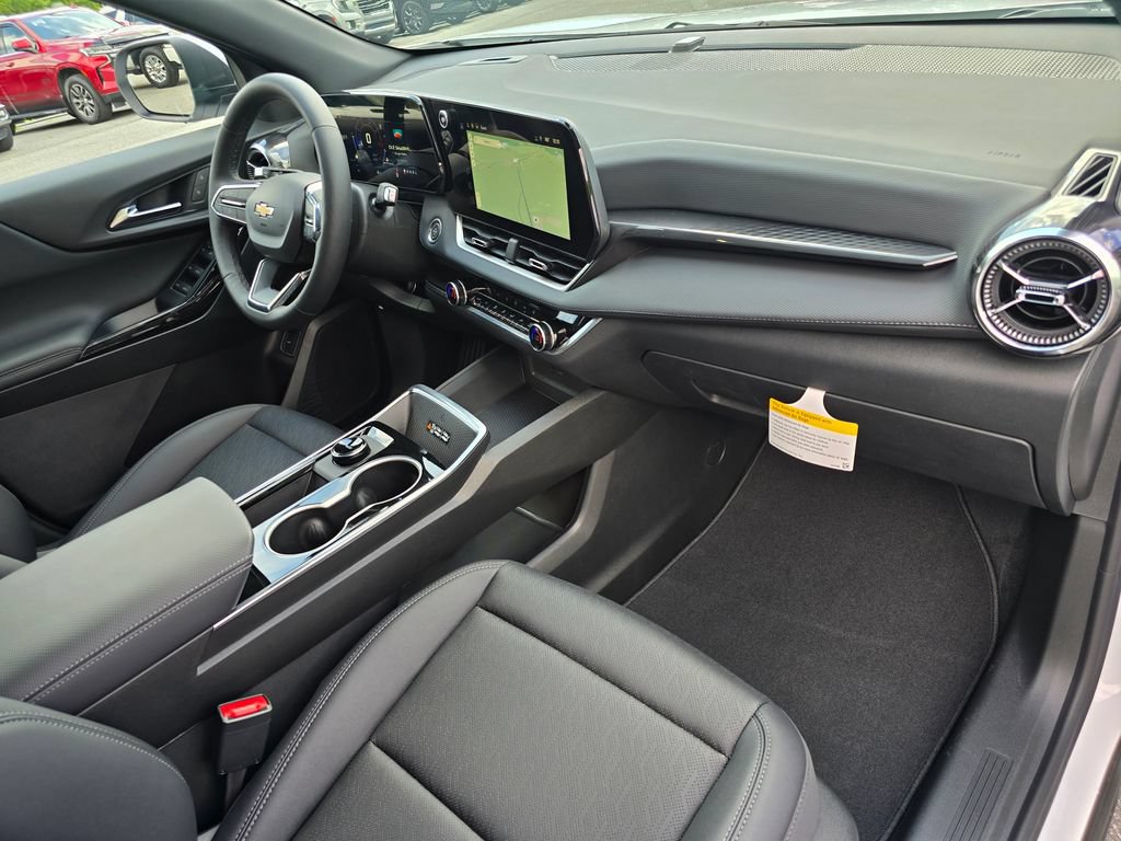 New 2026 Chevrolet Equinox LT w/ Convenience Package II FWD image 27