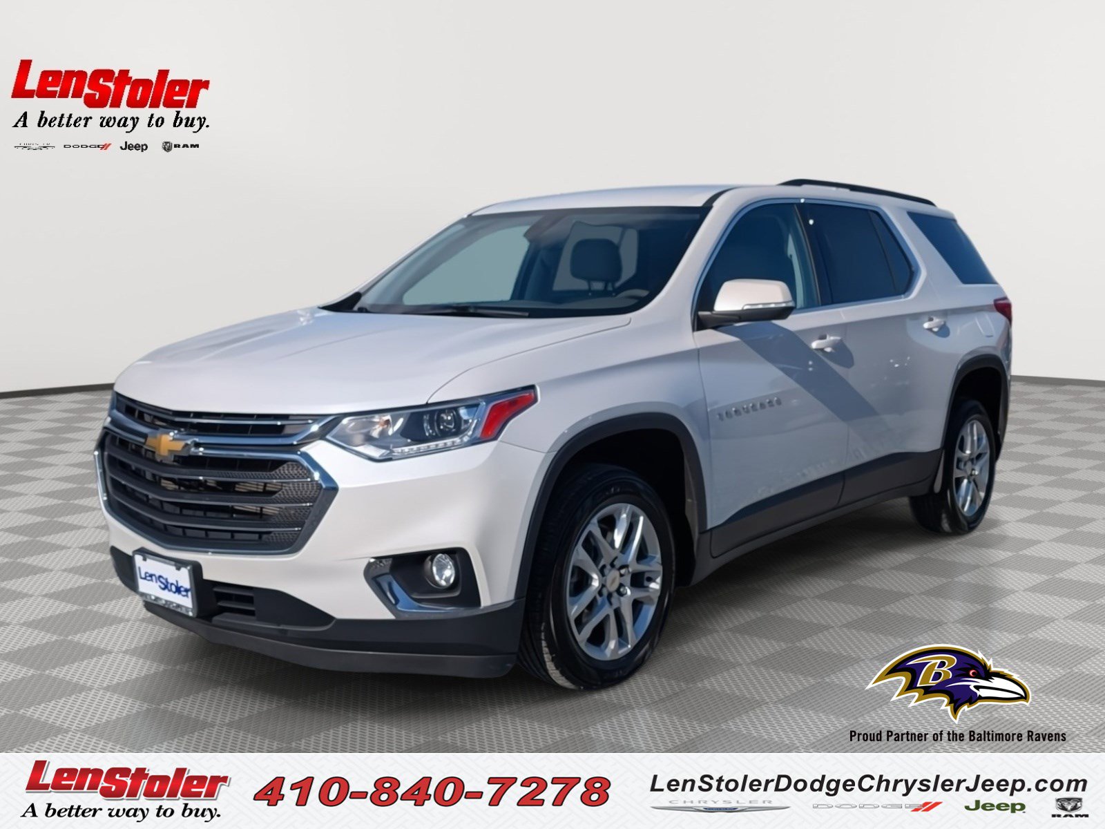 Used 2021 Chevrolet Traverse LT image 1