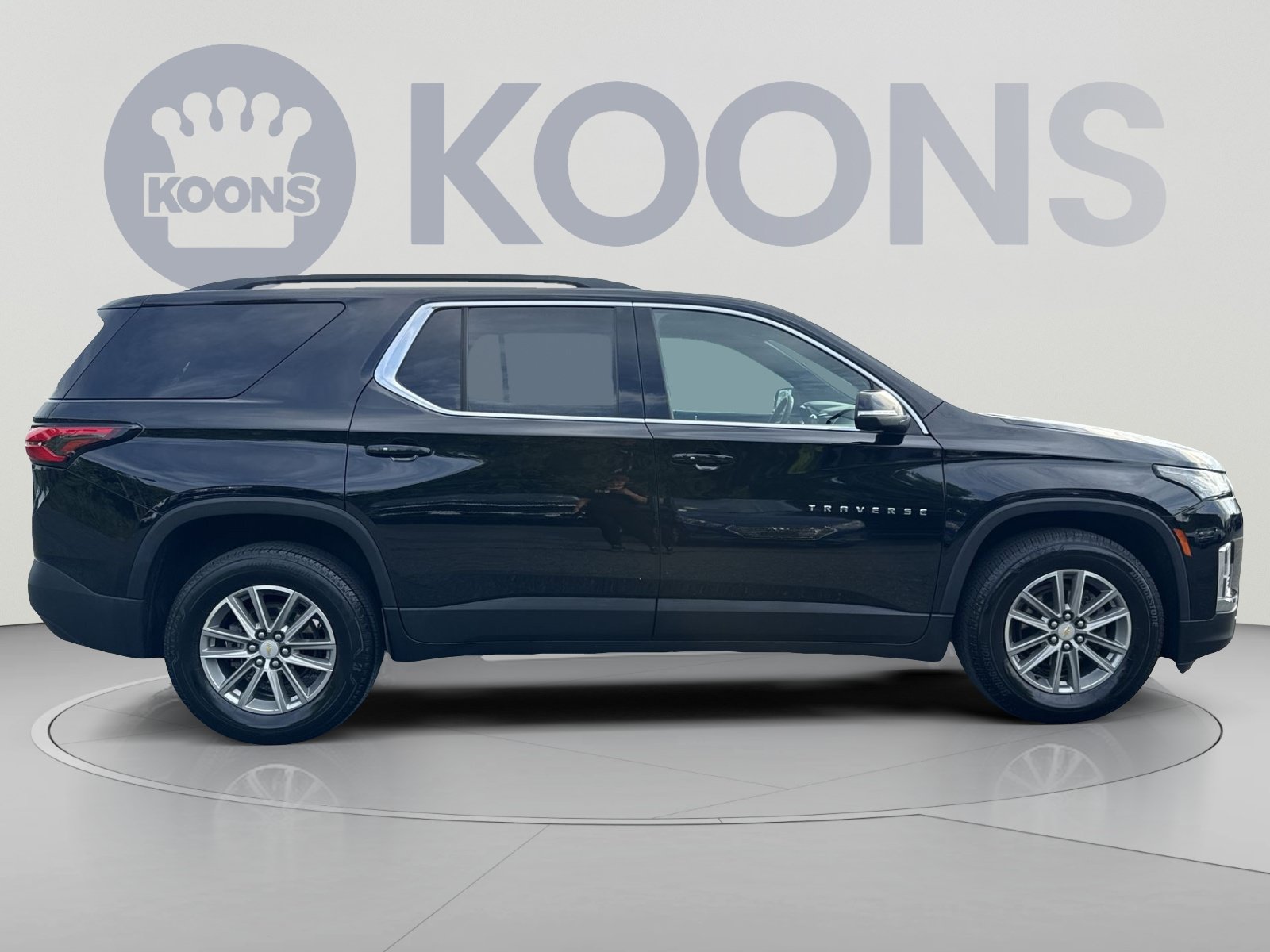 Used 2023 Chevrolet Traverse LT AWD/4WD image 12