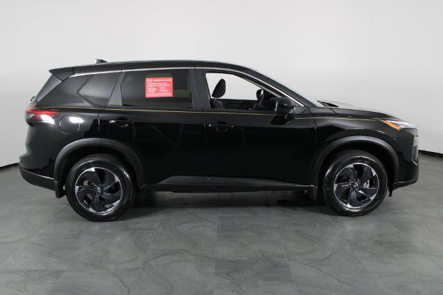 Certified 2024 Nissan Rogue SV FWD image 12