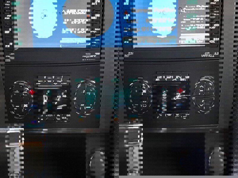 Used 2009 HUMMER H2 Luxury image 25