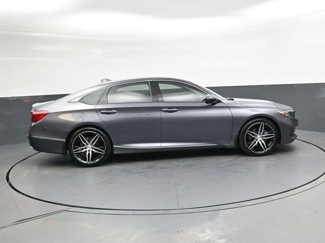 Used 2021 Honda Accord Touring image 3