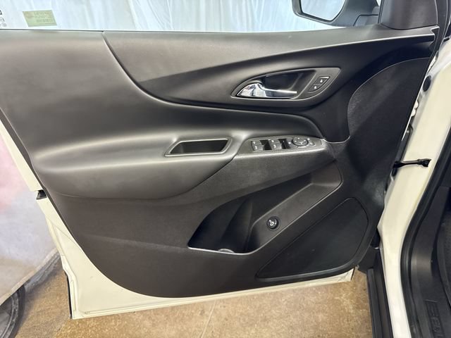 Certified 2024 Chevrolet Equinox LT w/ LPO, Floor Liner Package FWD image 21