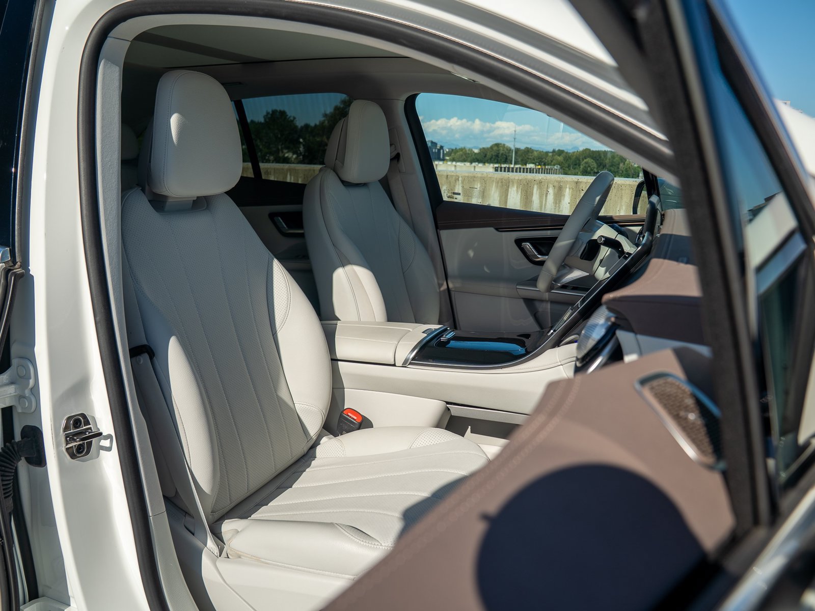 Certified 2023 Mercedes-Benz EQE 350+ 4MATIC SUV image 30