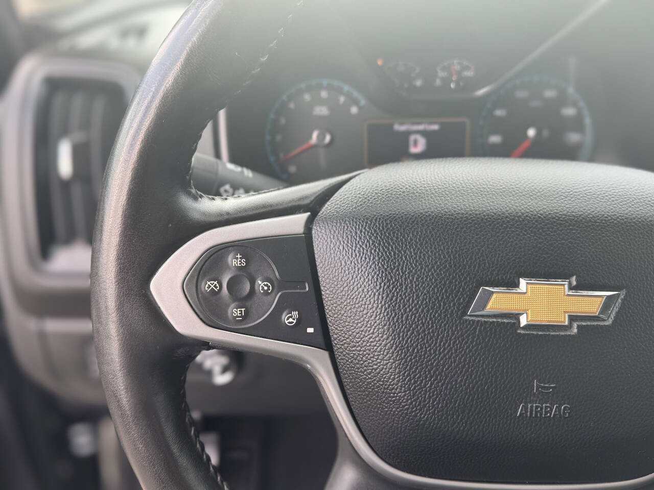 Used 2019 Chevrolet Colorado ZR2 image 14