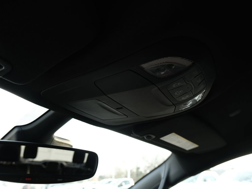 Used 2025 Chrysler Pacifica Select image 17