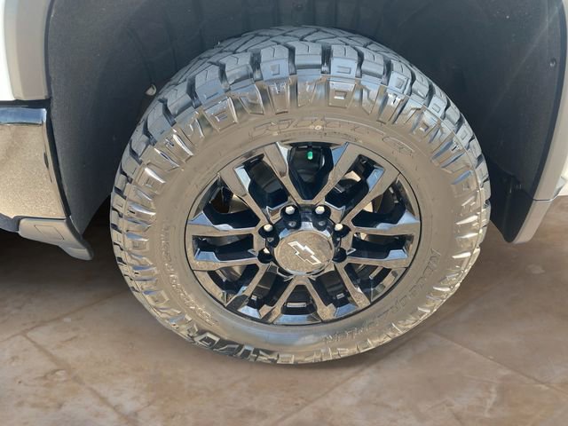 Used 2025 Chevrolet Silverado 2500 LT w/ Trail Boss Package AWD/4WD image 14