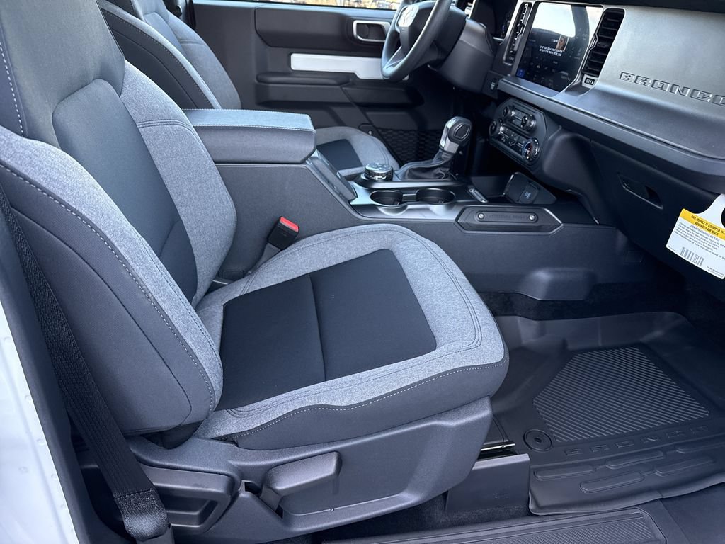 New 2025 Ford Bronco 2-Door w/ Sasquatch Package AWD/4WD image 14