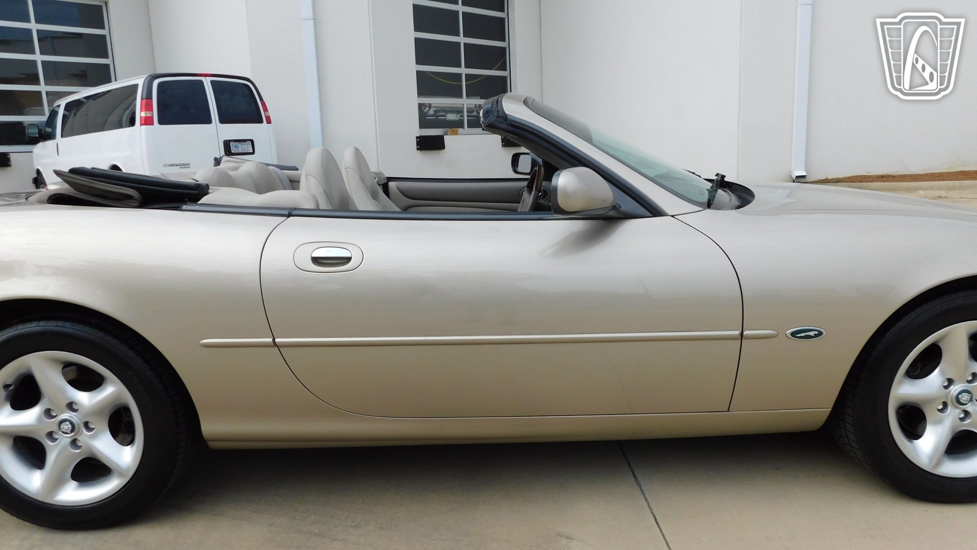 Used 2000 Jaguar XK8 Convertible RWD image 30