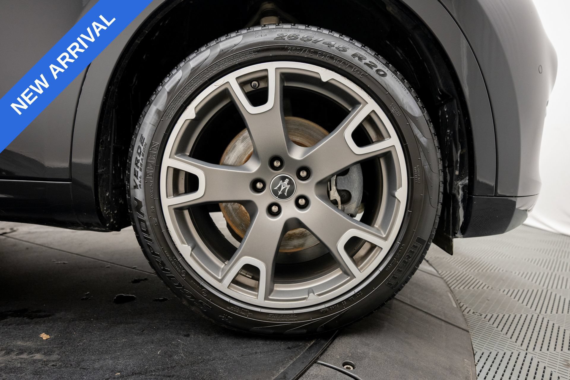 Used 2022 Maserati Levante GT AWD/4WD image 32