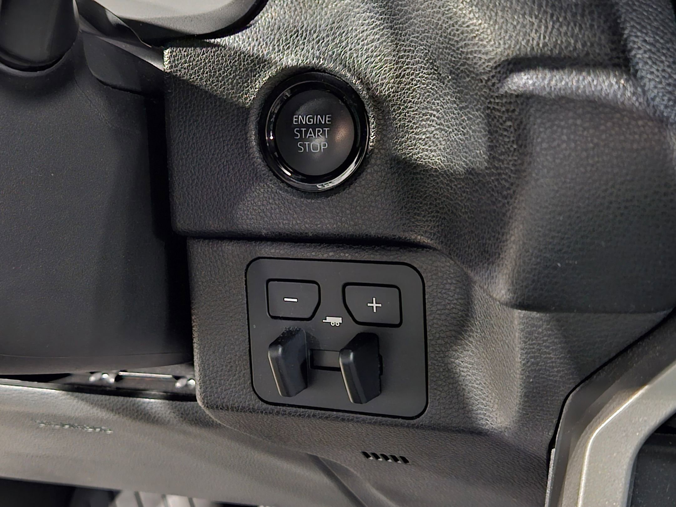 Used 2025 Toyota Tundra SR5 image 31