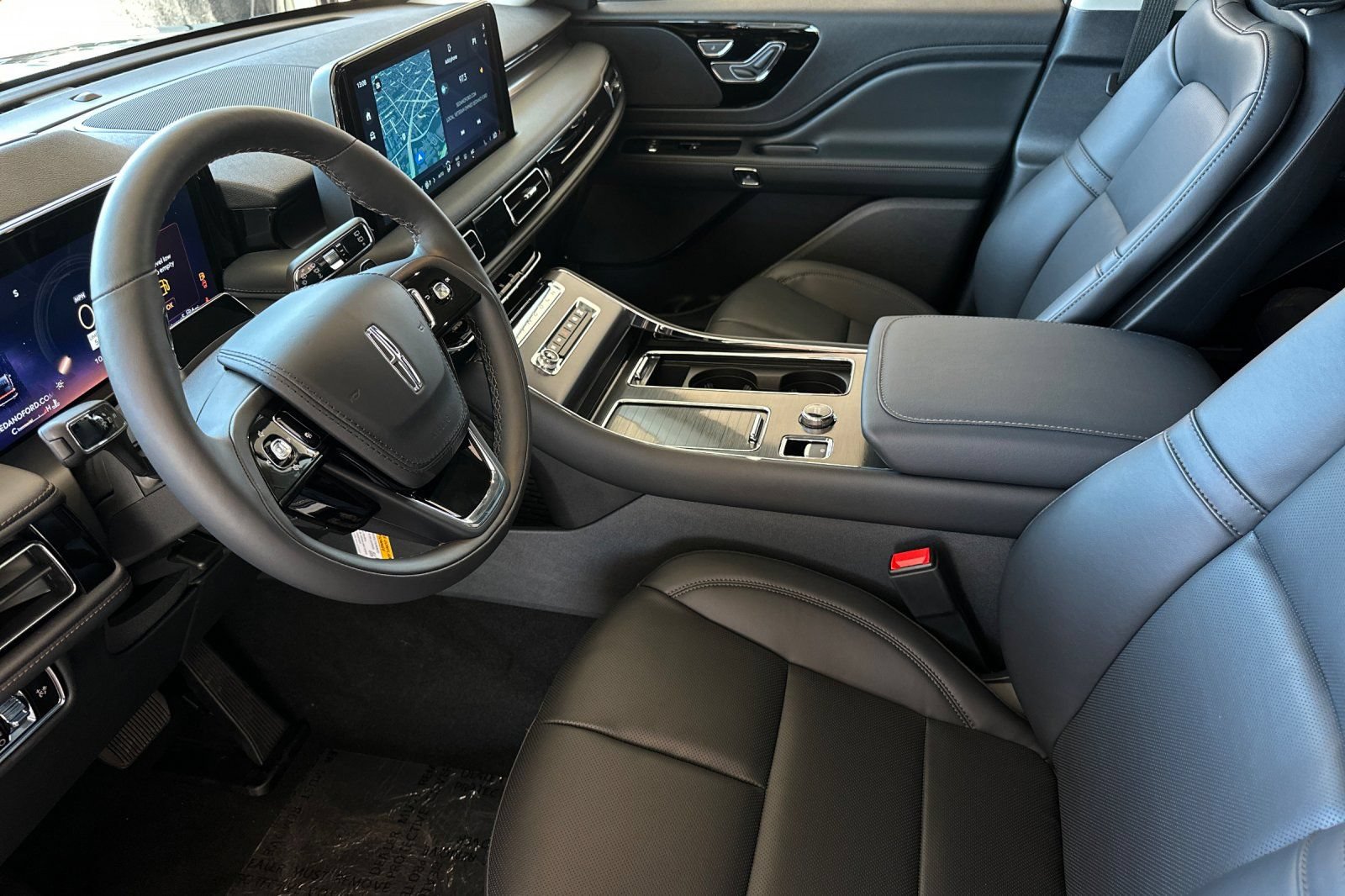 New 2026 Lincoln Aviator AWD image 9