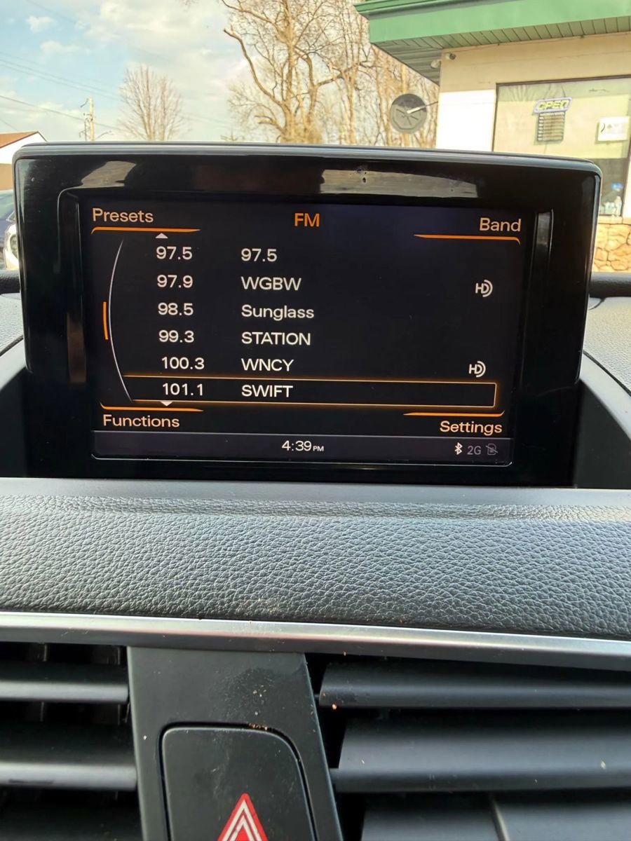 Used 2018 Audi Q3 2.0T Premium image 24