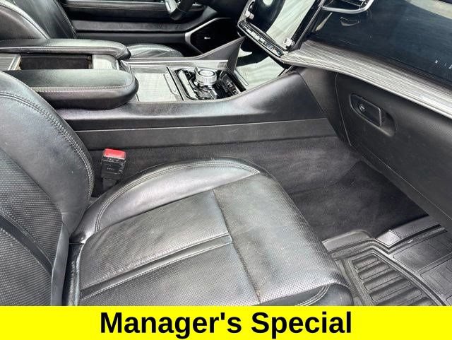 Used 2022 Jeep Wagoneer Series III w/ Premium Group I AWD/4WD image 40