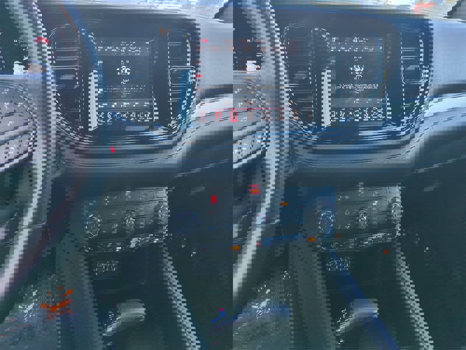 Used 2022 Dodge Durango GT image 26