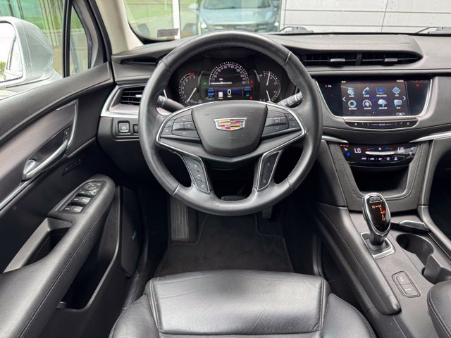 Used 2018 Cadillac XT5 Premium Luxury FWD image 11